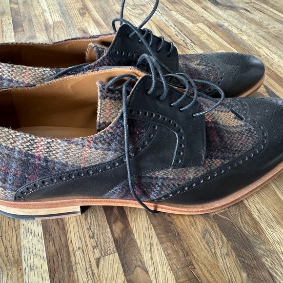 Taft Black and Brown Oxford Shoes with Brogue Detailing main image 4